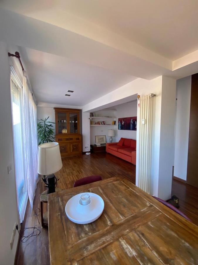 Appartamento Quiet Cozy Attic Isola District